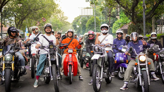 The Deus Kumpul-Kumpul rides into Bandung