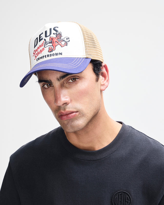 DOGLEG TRUCKER - DIRTY WHITE