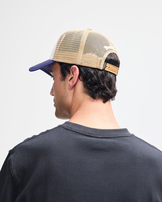 DOGLEG TRUCKER - DIRTY WHITE