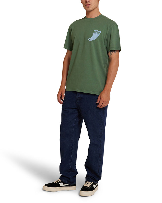 SINGLE FIN TEE  - HILLSIDE GREEN