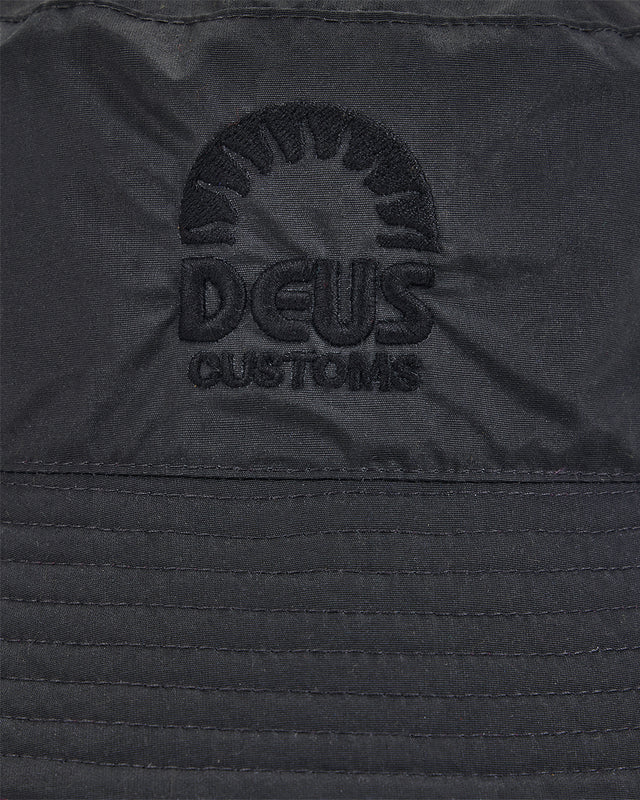 CRUZE REVERSIBLE BUCKET - ANTHRACITE/RASPBERRY