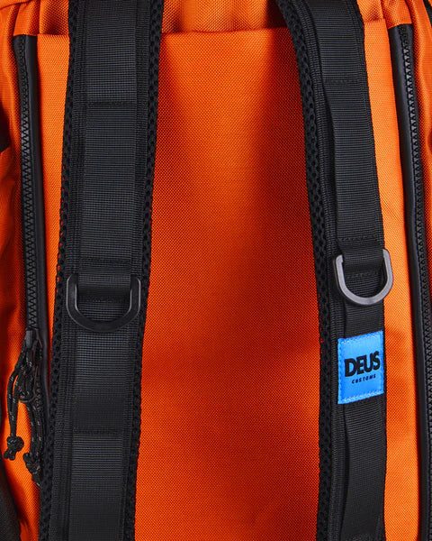 ONSHORE DUFFLE 2 - MANDARIN ORANGE