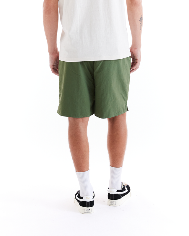 NYLON TRAINING SHORT - PINE