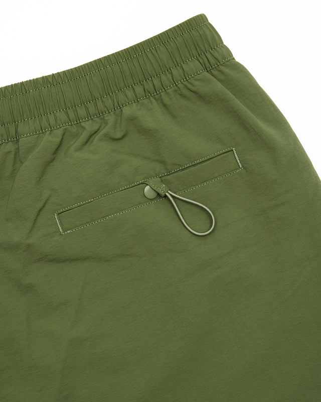 NYLON TRAINING SHORT - PINE