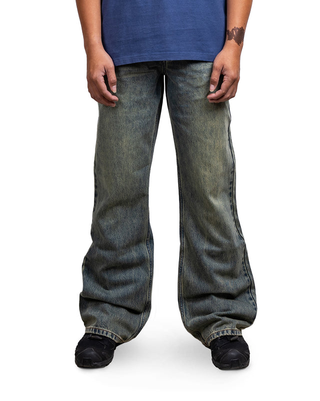 CURVE LINE BOOTCUT JEAN - DIRTY DENIM