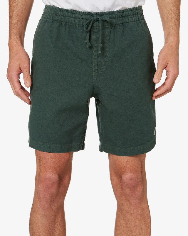 LEISURE SHORT - HUNTER GREEN